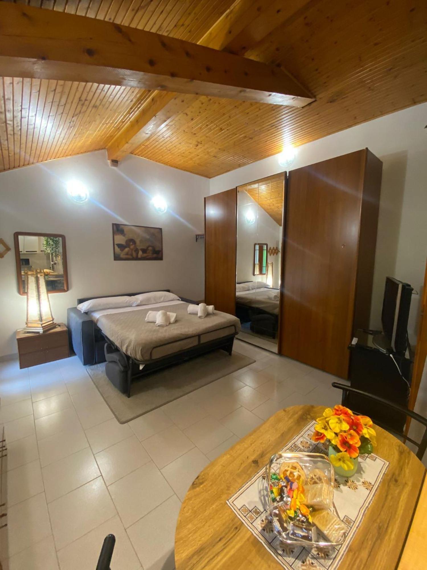 La Corte Dei Torri Loft On The Lake Oliveto Lario Luaran gambar