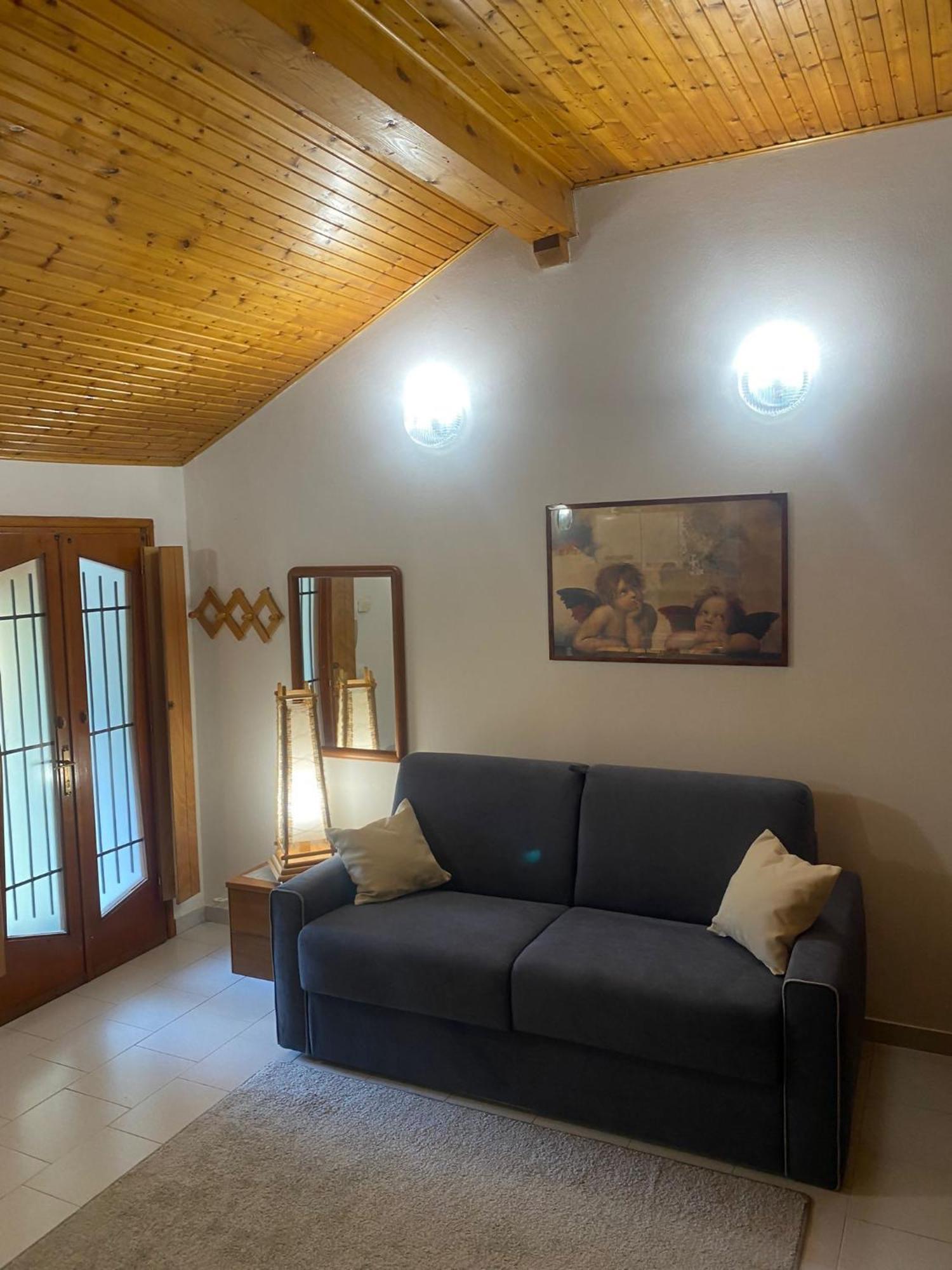 La Corte Dei Torri Loft On The Lake Oliveto Lario Luaran gambar