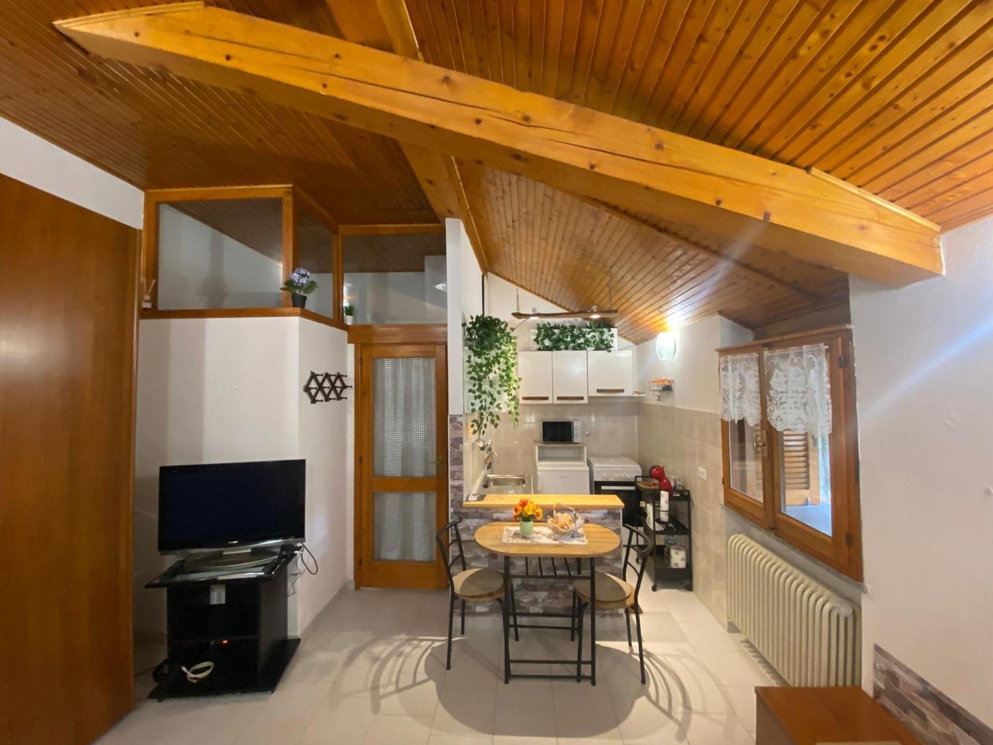 La Corte Dei Torri Loft On The Lake Oliveto Lario Luaran gambar
